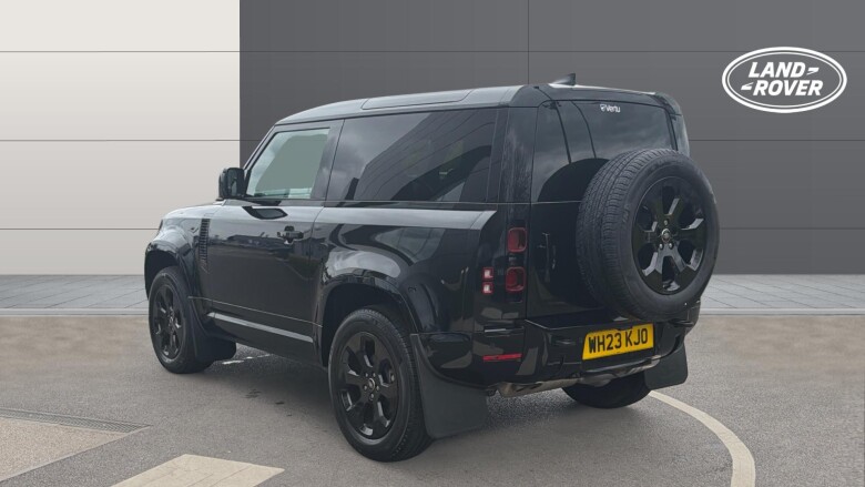 Land Rover Defender 3.0 D250 X-Dynamic HSE 90 3dr Auto Diesel Estate